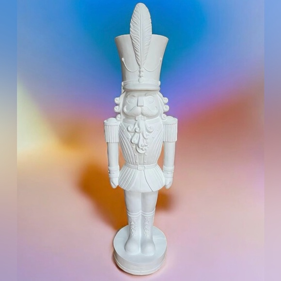 JUMBO DIY 5’3FT Nutcracker - SOLID WHITE - Picture 1 of 8